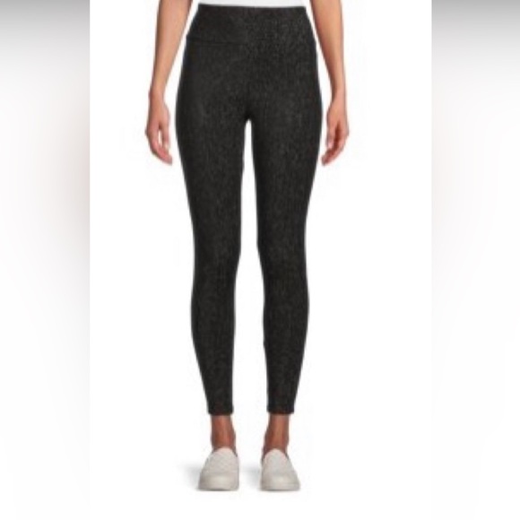 🆕 No Boundaries Metallic Christmas Holiday High Waisted Black Soot Leggings - Picture 2 of 8